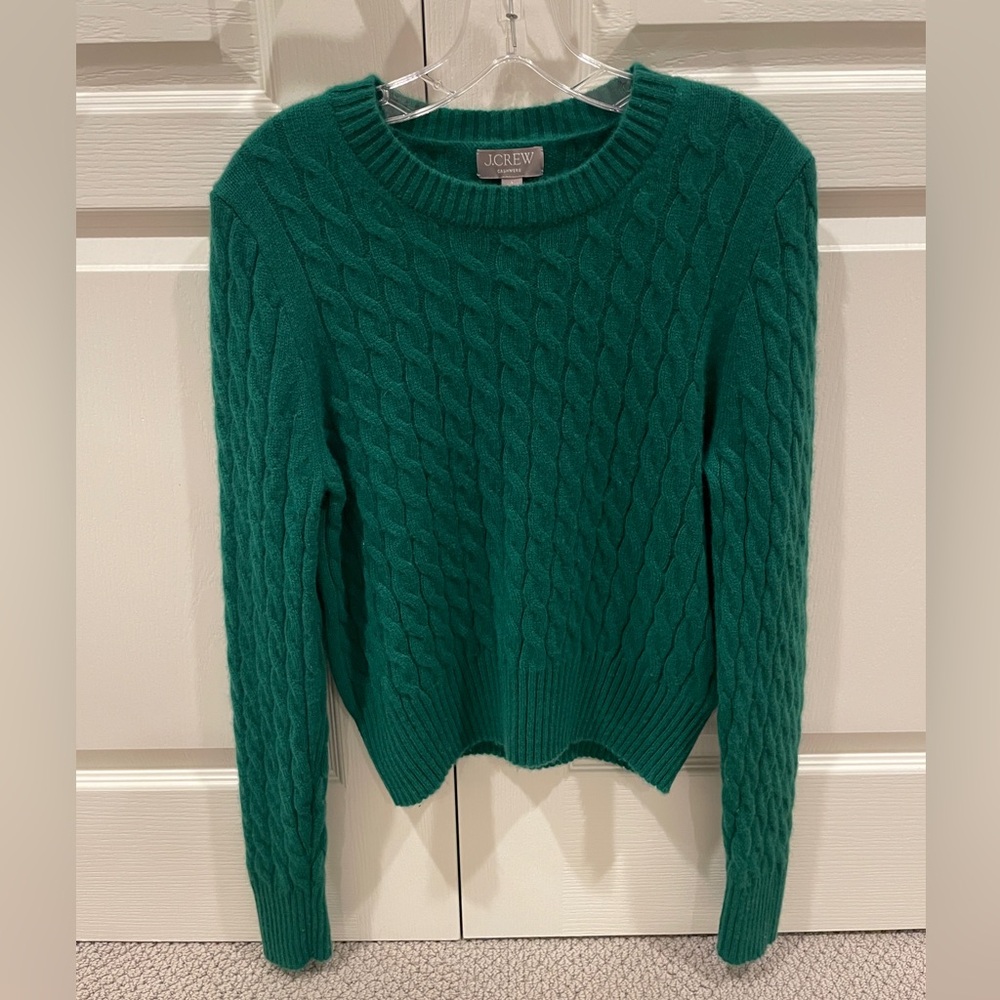 J. CREW green cashmere crew neck cable sweater!  Great for holidays! CLASSIC!